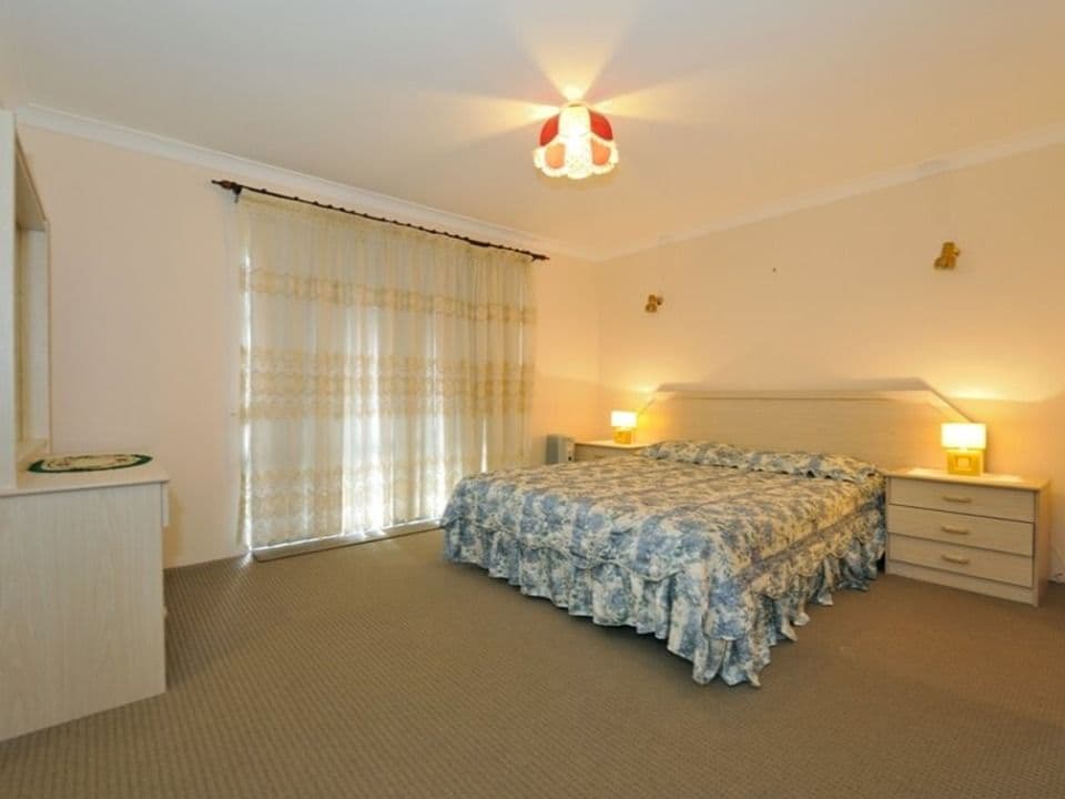 31 Chester Way, ROCKINGHAM WA 6168, Rockingham - Thumbnail 2