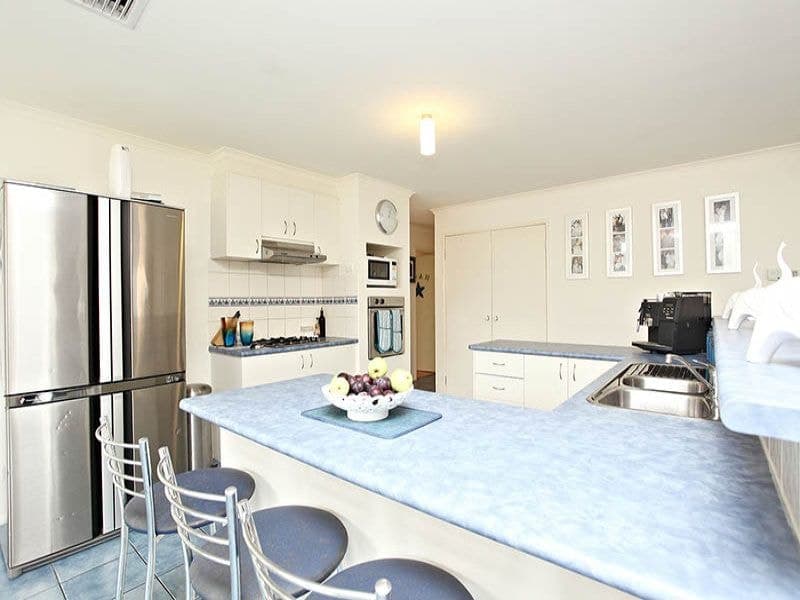 4 Cathedral Mews, Caroline Springs - Thumbnail 3