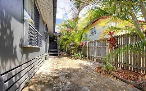 16 Richmond Street, HERMIT PARK QLD 4812, Hermit Park - Thumbnail 4