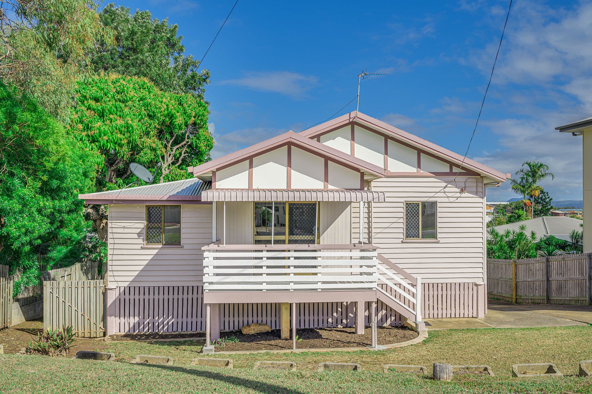 31 Fisher Street, West Gladstone QLD 4680, West Gladstone - Image 1