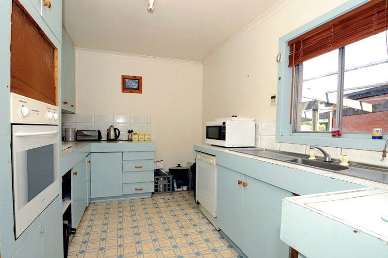 32 Loretto Avenue, FERNTREE GULLY VIC 3156, Ferntree Gully - Thumbnail 2