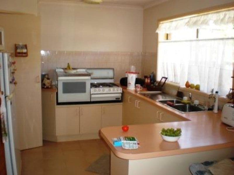 19 Delatite Road, SEYMOUR VIC 3660, Seymour - Thumbnail 5