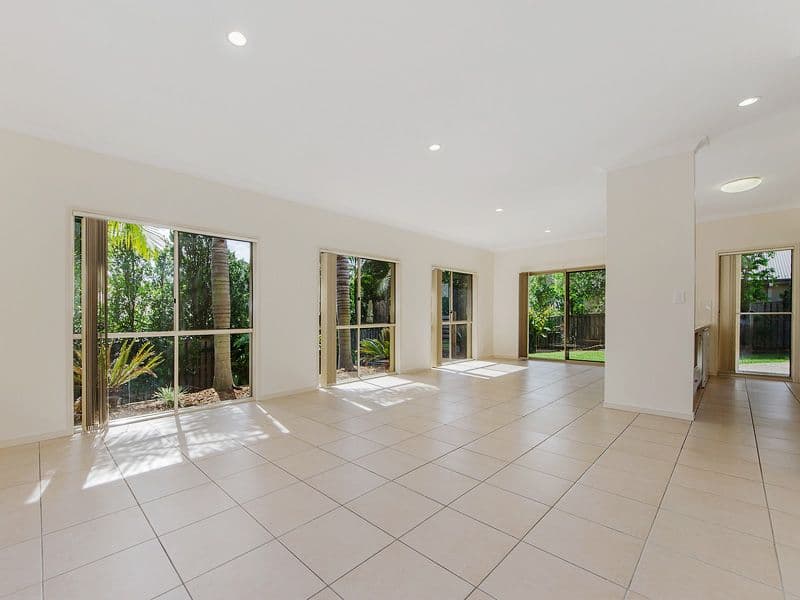 8 Icefire Lane, Coomera Waters QLD 4209, Coomera - Thumbnail 4
