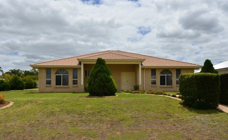 36 Belclaire Drive, WESTBROOK QLD 4350, Westbrook - Thumbnail 2