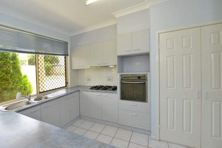 36 Belclaire Drive, WESTBROOK QLD 4350, Westbrook - Thumbnail 5