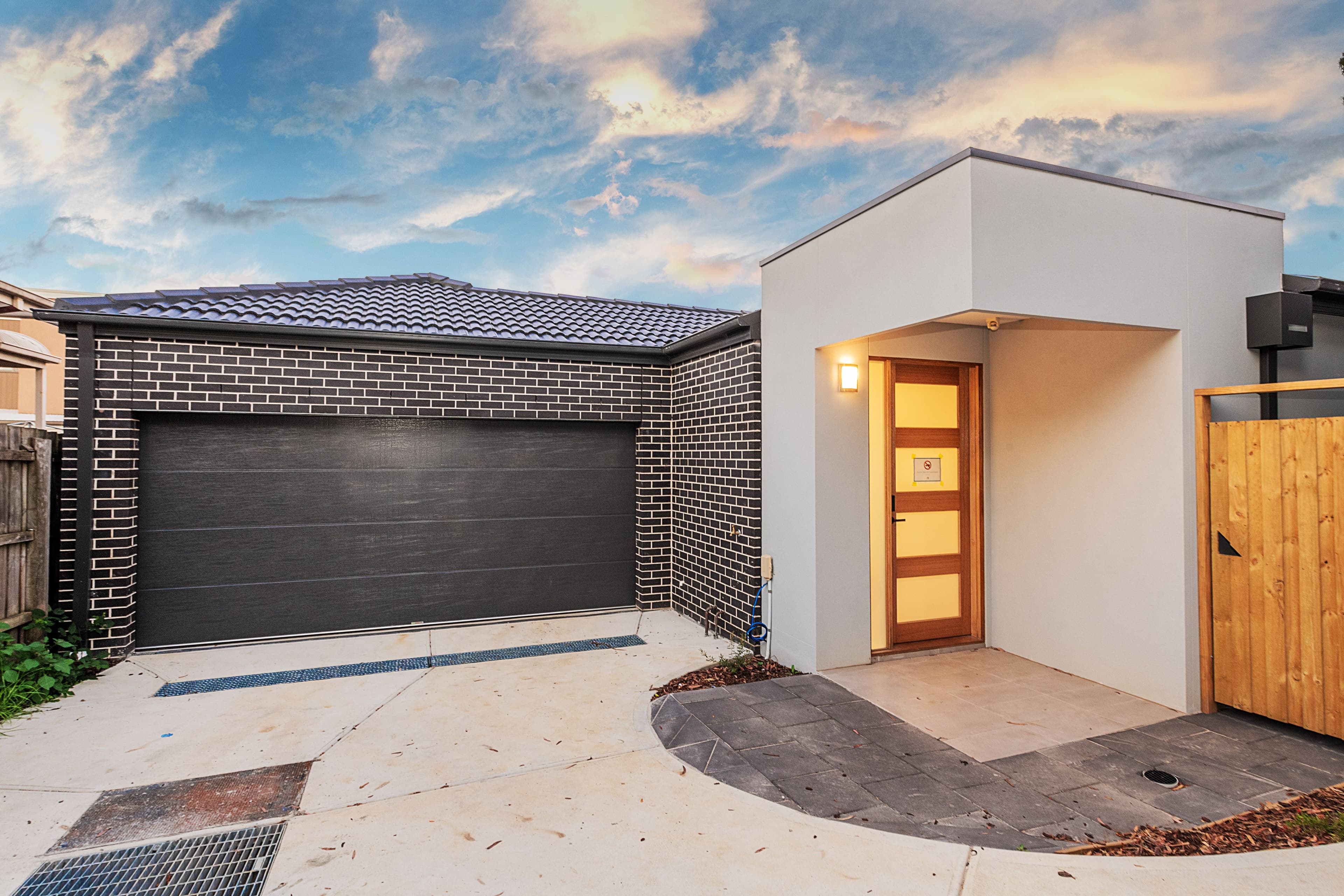 19 Sinclair Road, Bayswater VIC 3153, Bayswater - Image 1