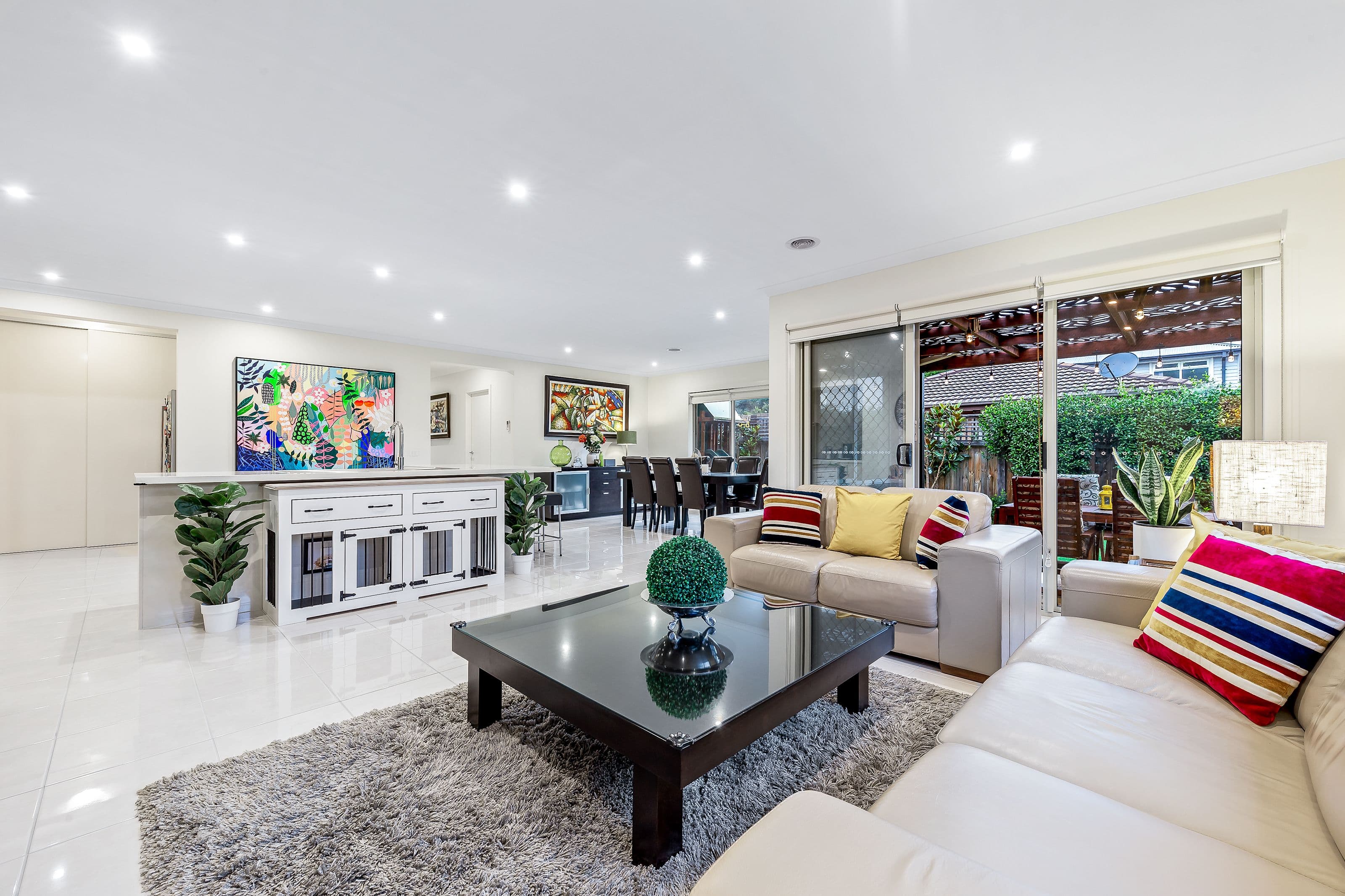2 English Avenue, Scoresby VIC 3179, Scoresby - Thumbnail 2