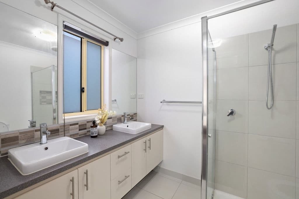 29 Holyoake Parade, MANOR LAKES VIC 3024, Manor Lakes - Thumbnail 4