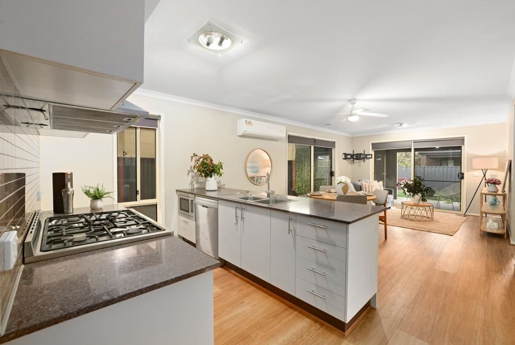 29 Holyoake Parade, MANOR LAKES VIC 3024, Manor Lakes - Thumbnail 5