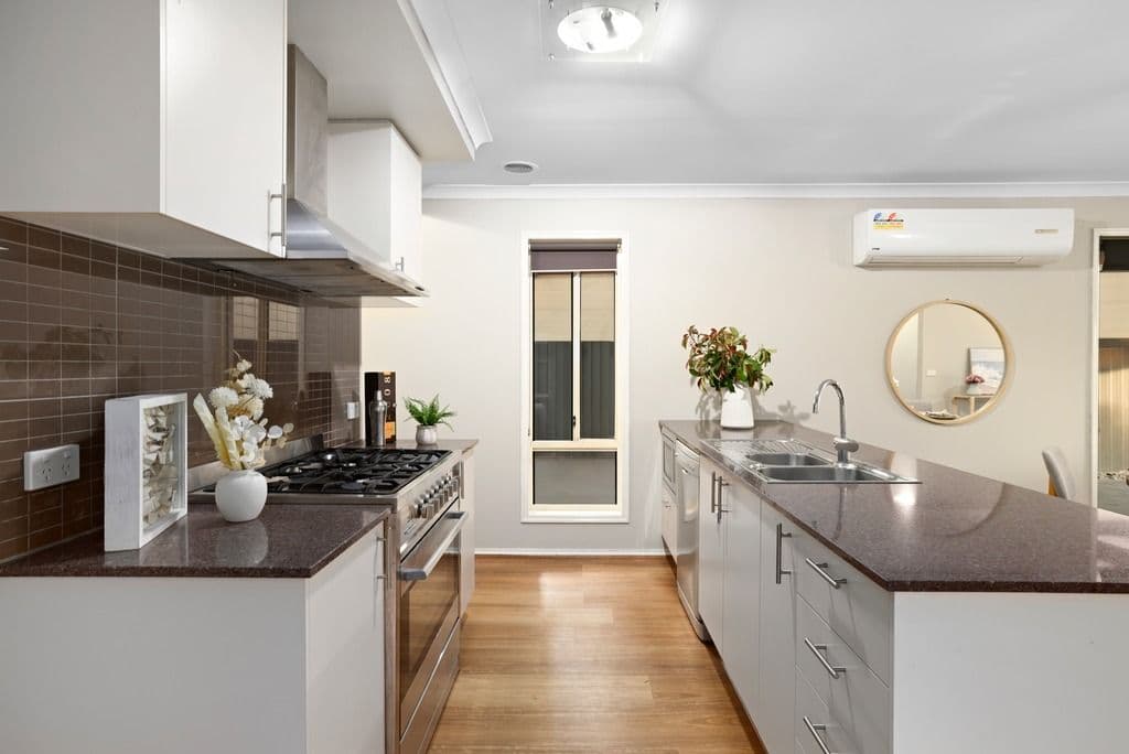 29 Holyoake Parade, MANOR LAKES VIC 3024, Manor Lakes - Thumbnail 6