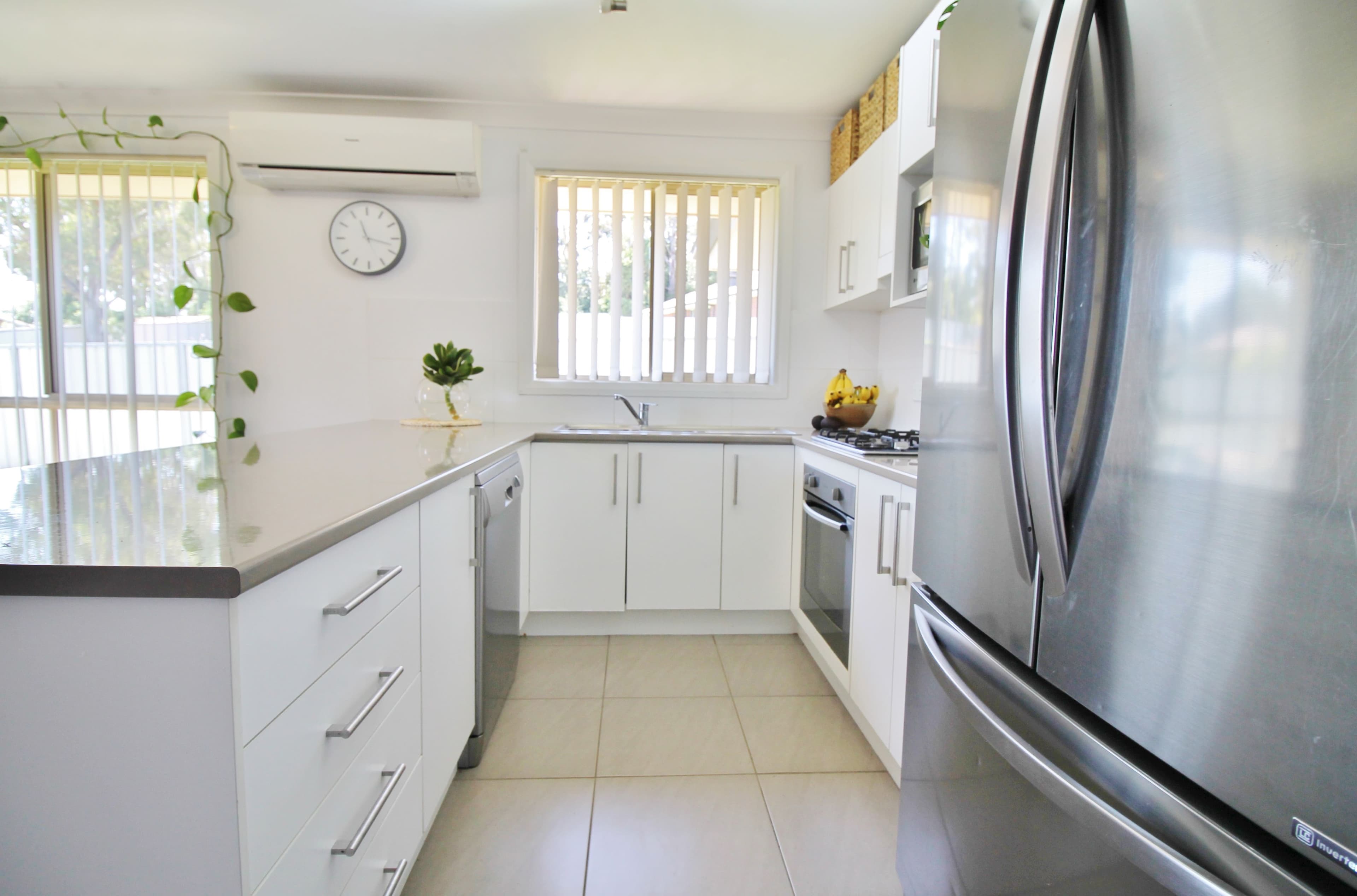 6 Henry Place, Young NSW 2594, Young - Thumbnail 3