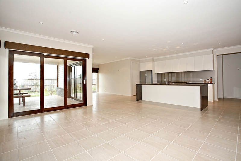 71 Wallara Waters Boulevard, WALLAN VIC 3756, Wallan - Thumbnail 2