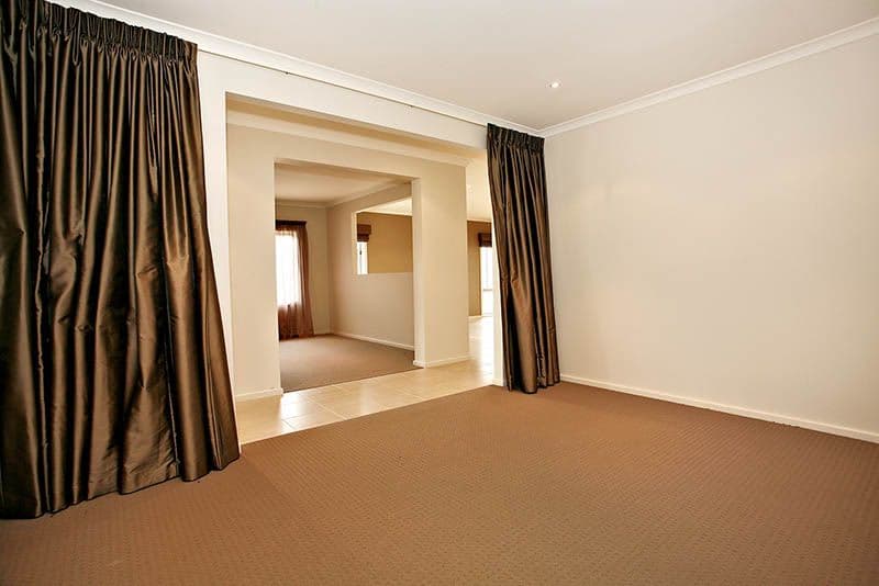71 Wallara Waters Boulevard, WALLAN VIC 3756, Wallan - Thumbnail 5