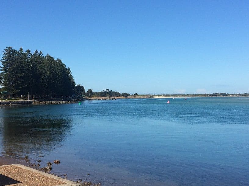 17 Peterborough Avenue, Lake Illawarra NSW 2528, Lake Illawarra - Thumbnail 2