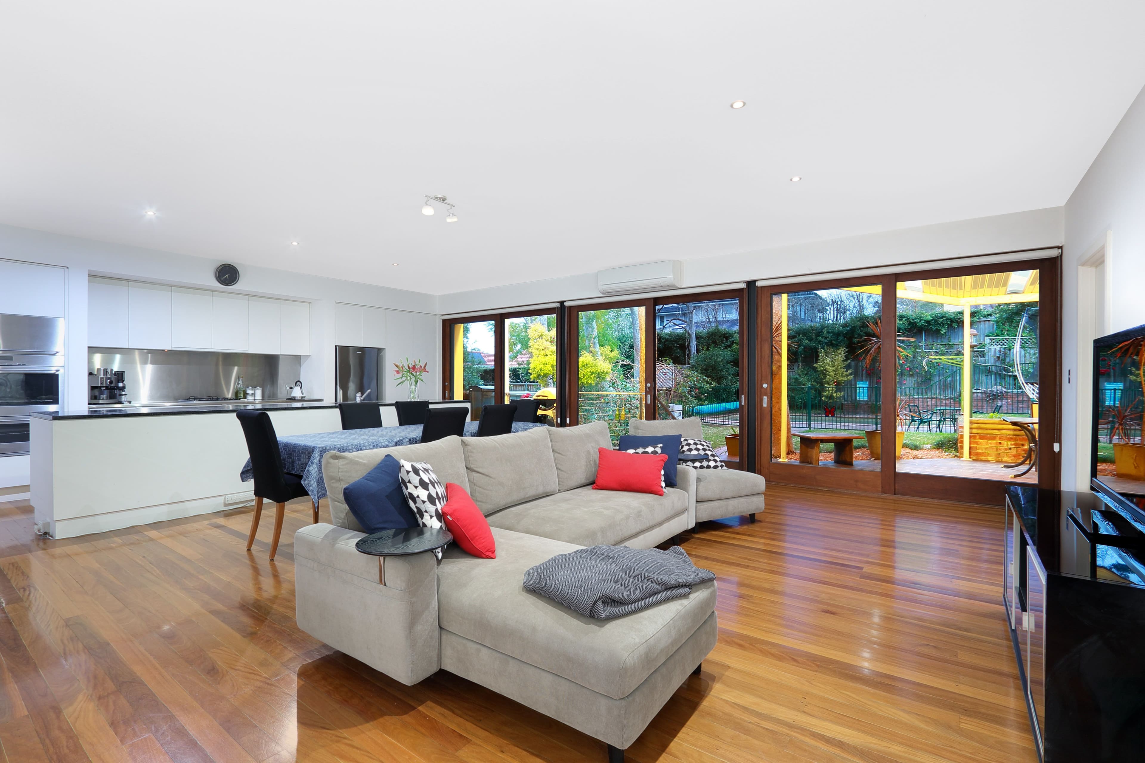 19 Lansdowne Parade, Oatley - Thumbnail 2