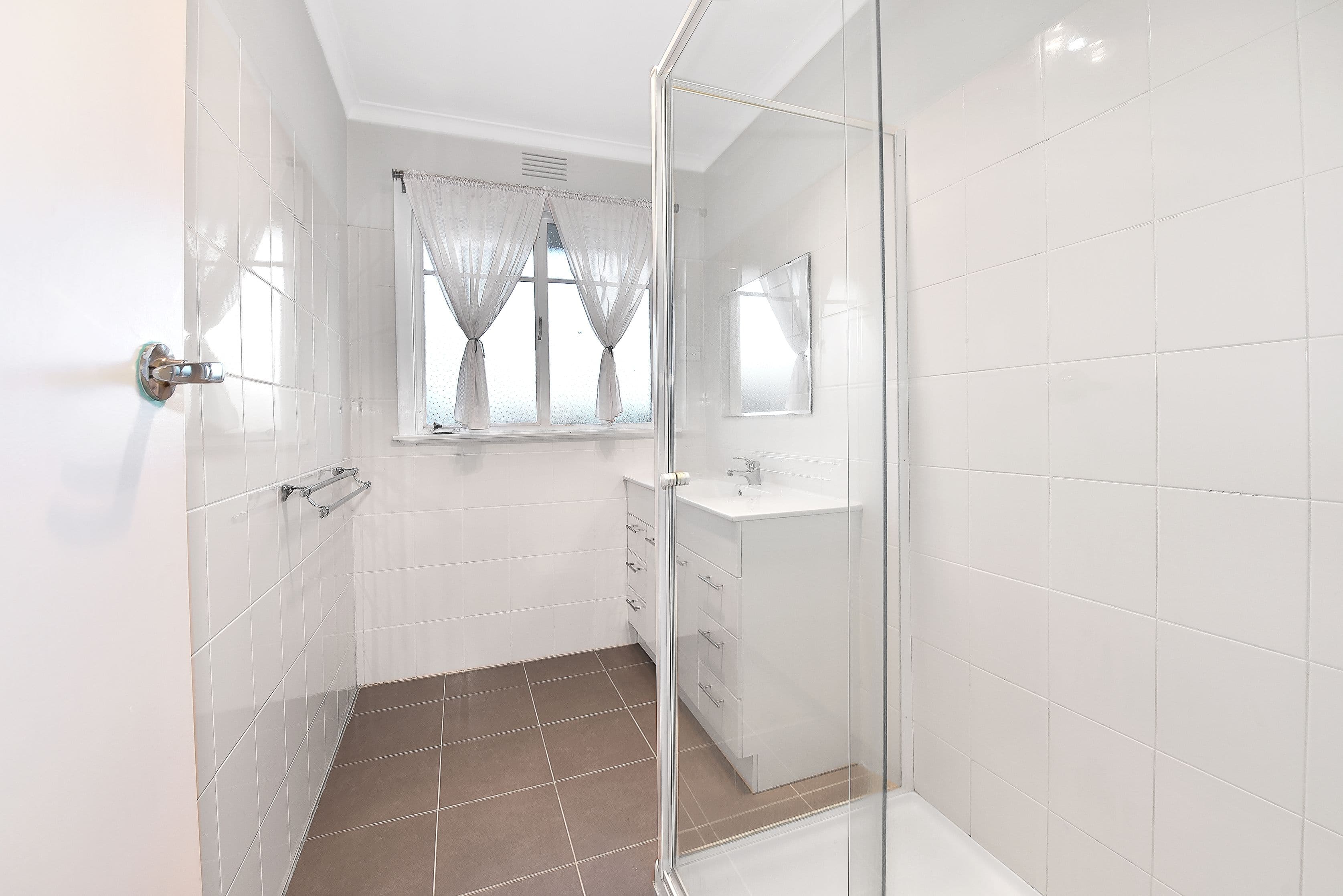 4 Frederick Street, Fawkner VIC 3060, Fawkner - Thumbnail 3