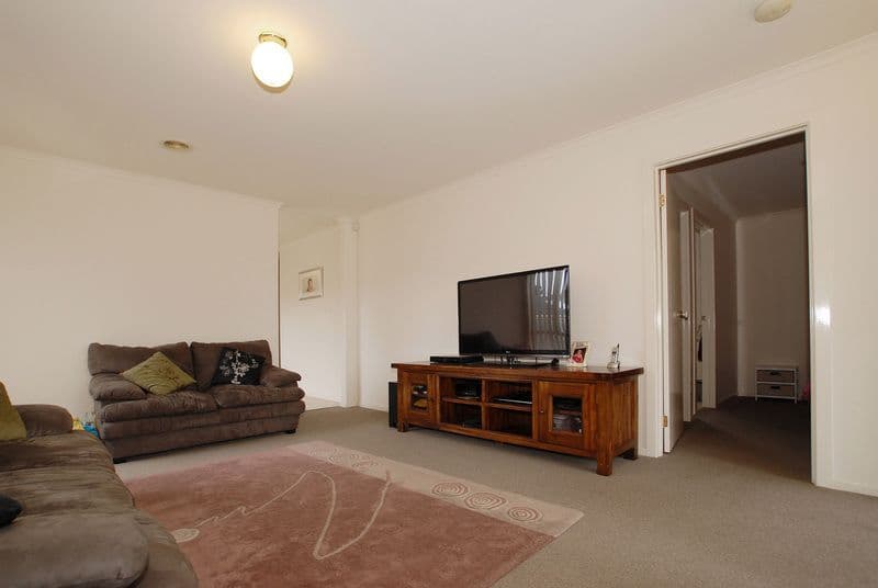 55  Darnley Drive, SKYE VIC 3977, Skye - Thumbnail 2