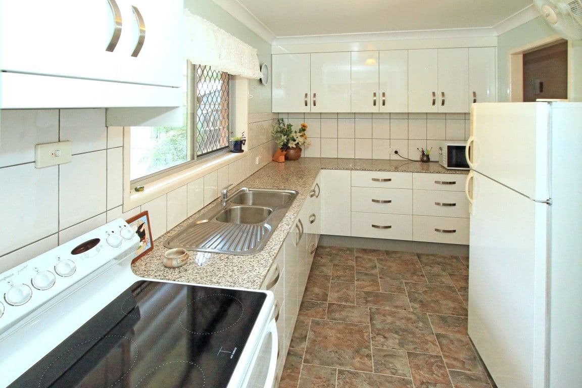 114 Quarry Street, THE RANGE QLD 4700, The Range - Thumbnail 3
