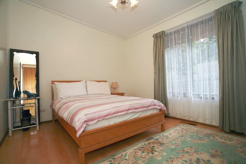 4 Moodemere Street, NOBLE PARK VIC 3174, Noble Park - Thumbnail 8