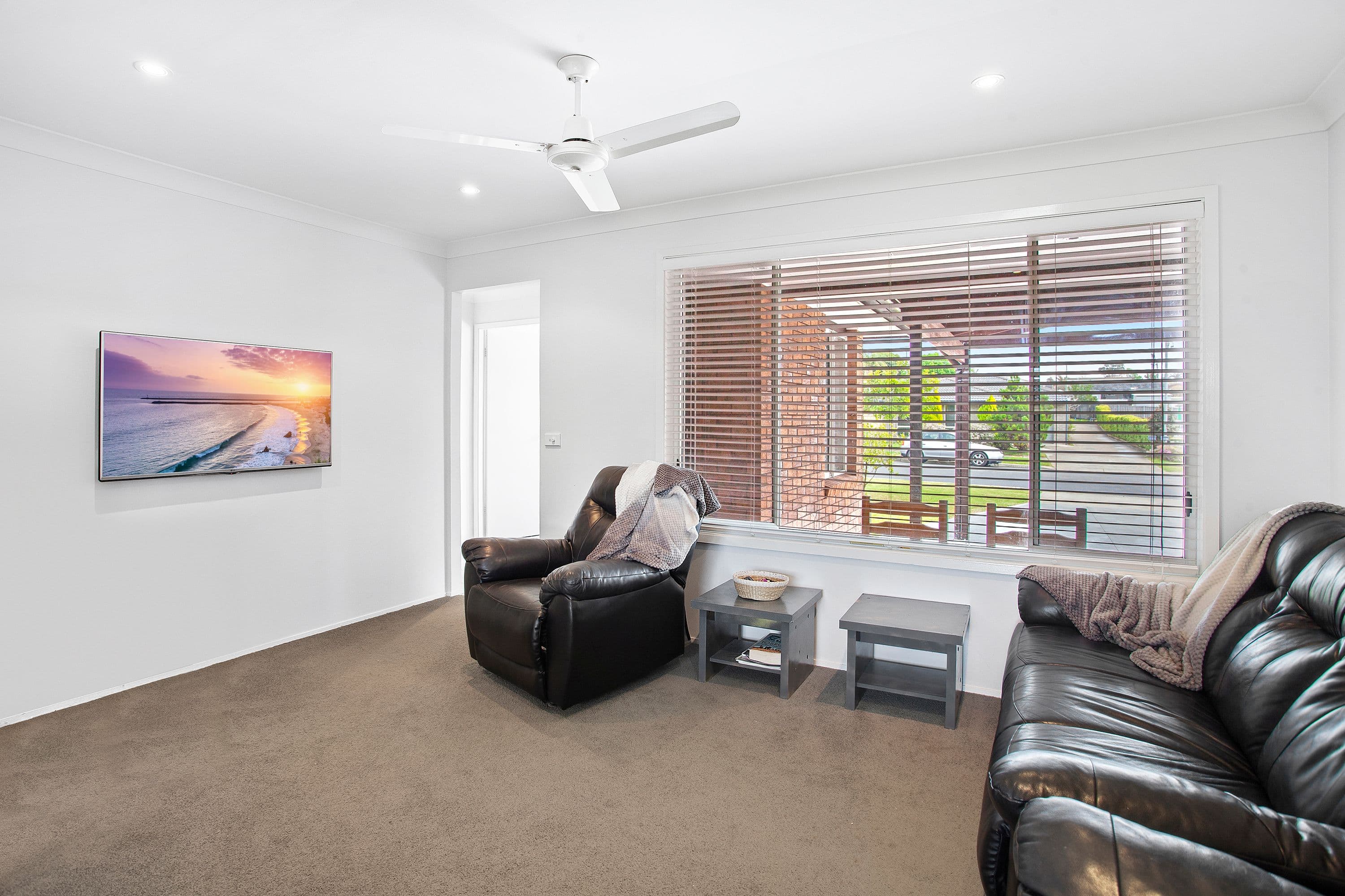 34 Hume Boulevard, Killarney Vale - Thumbnail 4