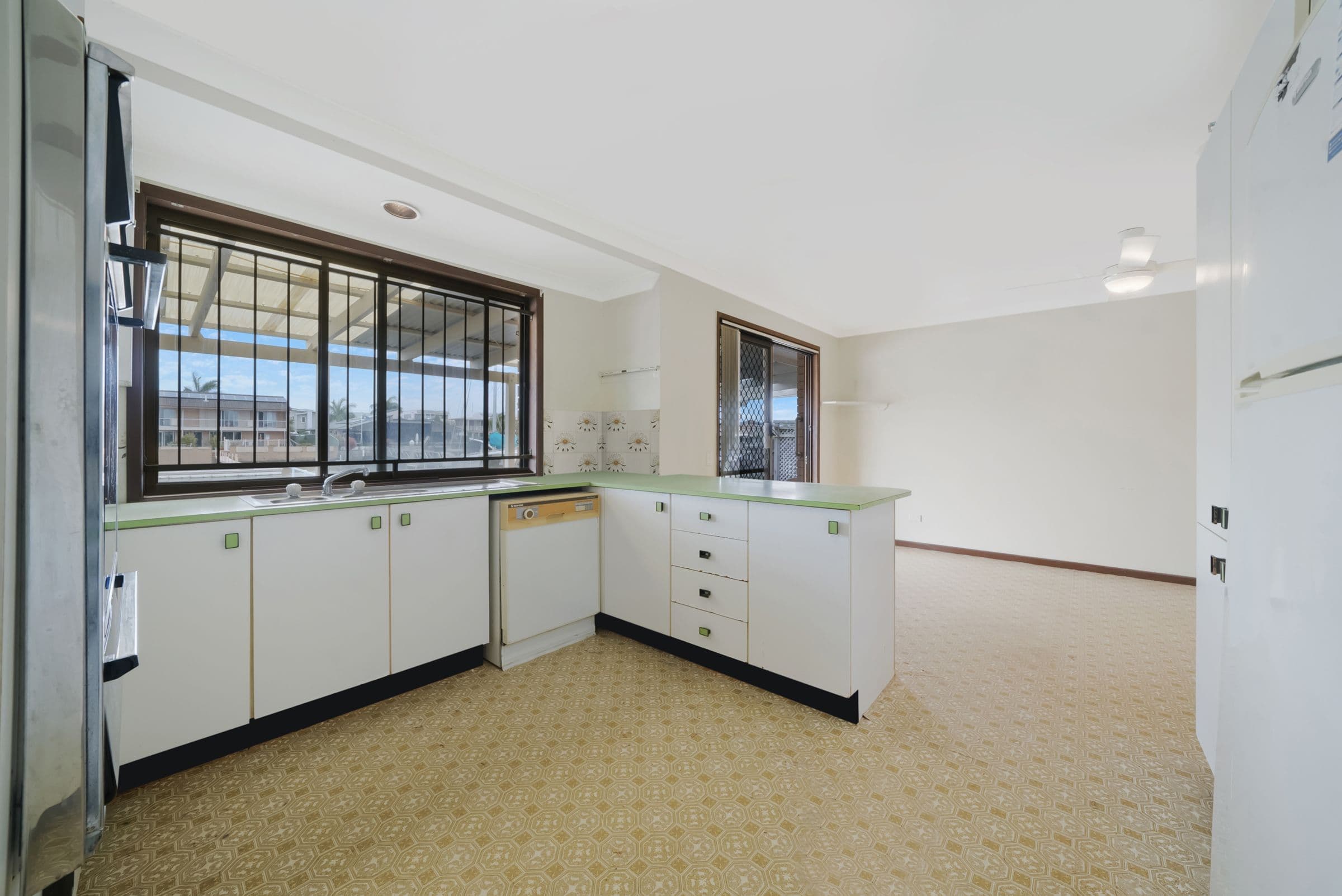 32 Australia Court, Newport QLD 4020, Newport - Thumbnail 5