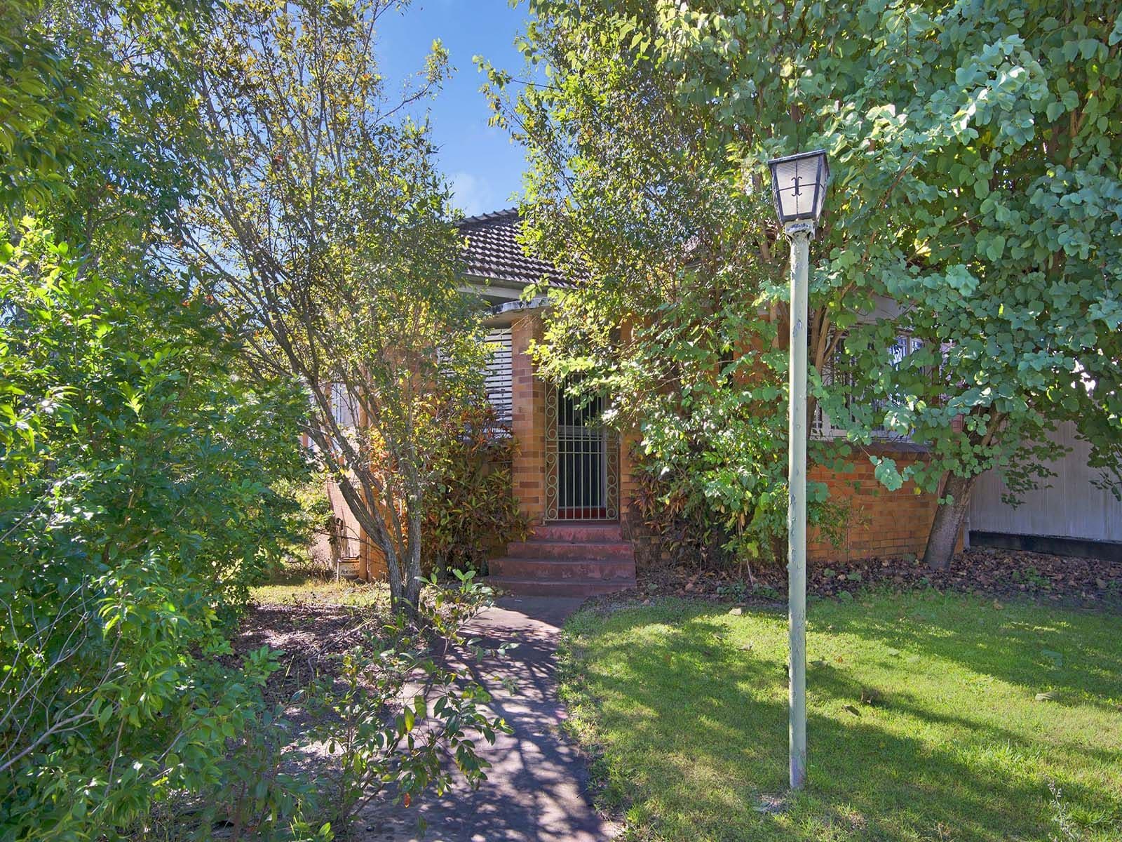 129 Waterworks Road, Ashgrove QLD 4060, Ashgrove - Thumbnail 2