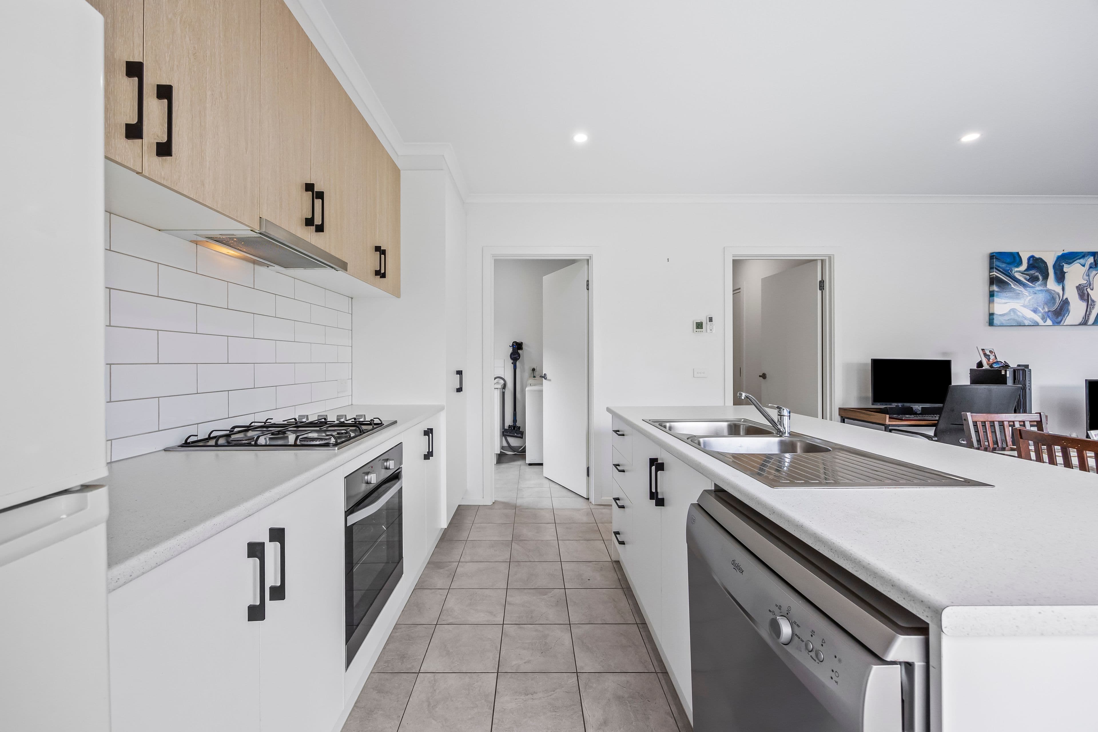 10 Bilston Place, Sebastopol VIC 3356, Sebastopol - Thumbnail 2