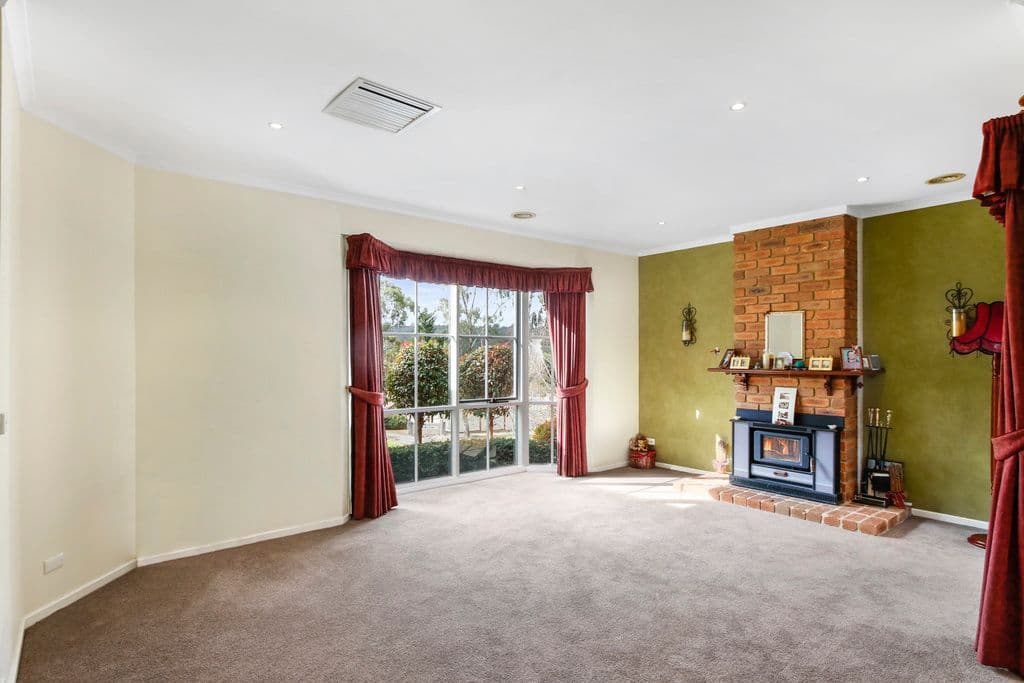 33 Lakeview Drive,, Lilydale VIC 3140, Lilydale - Thumbnail 3