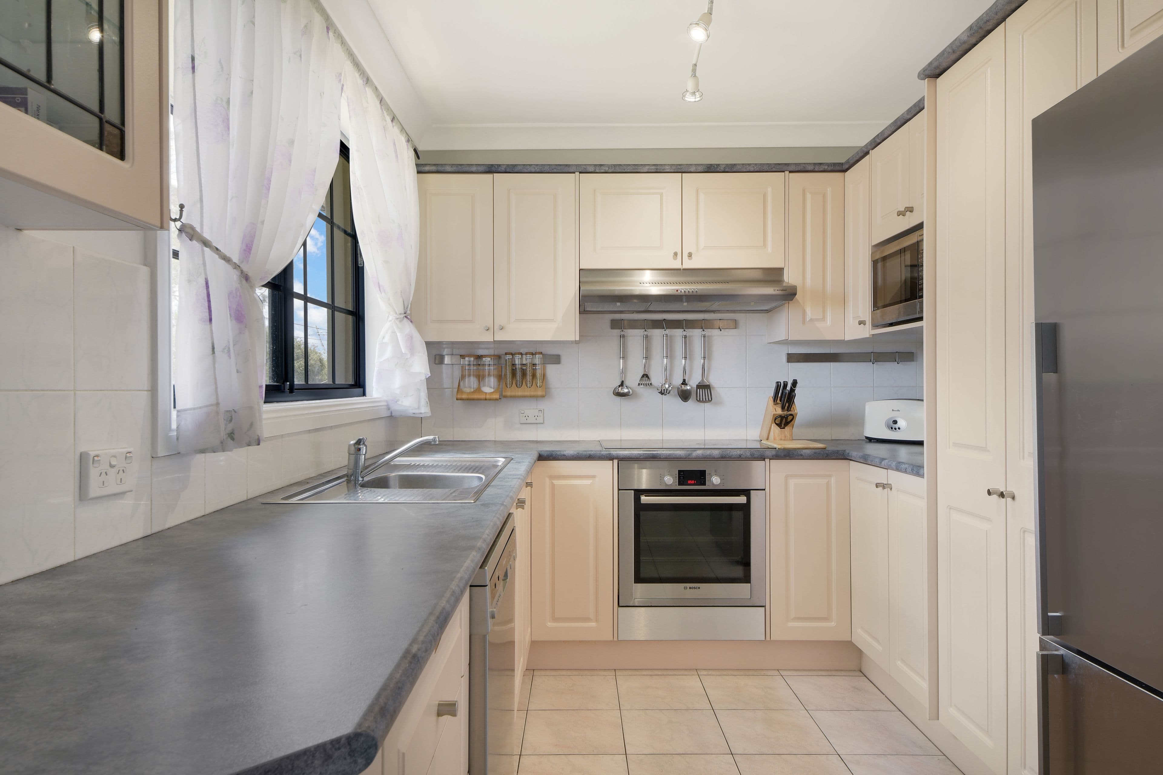 Glenfield NSW 2167, Glenfield - Thumbnail 6