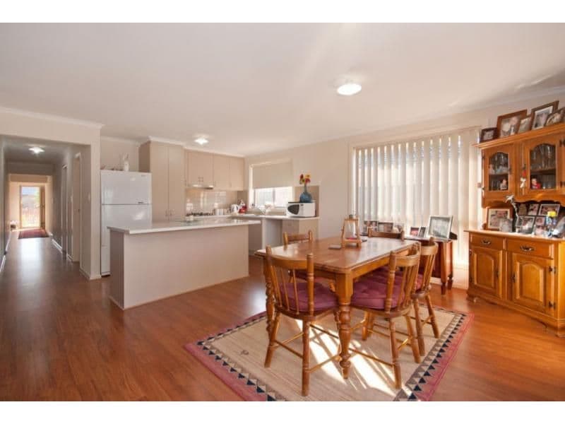 11 Burley Griffin Drive, Andrews Farm SA 5114, Andrews Farm - Thumbnail 2