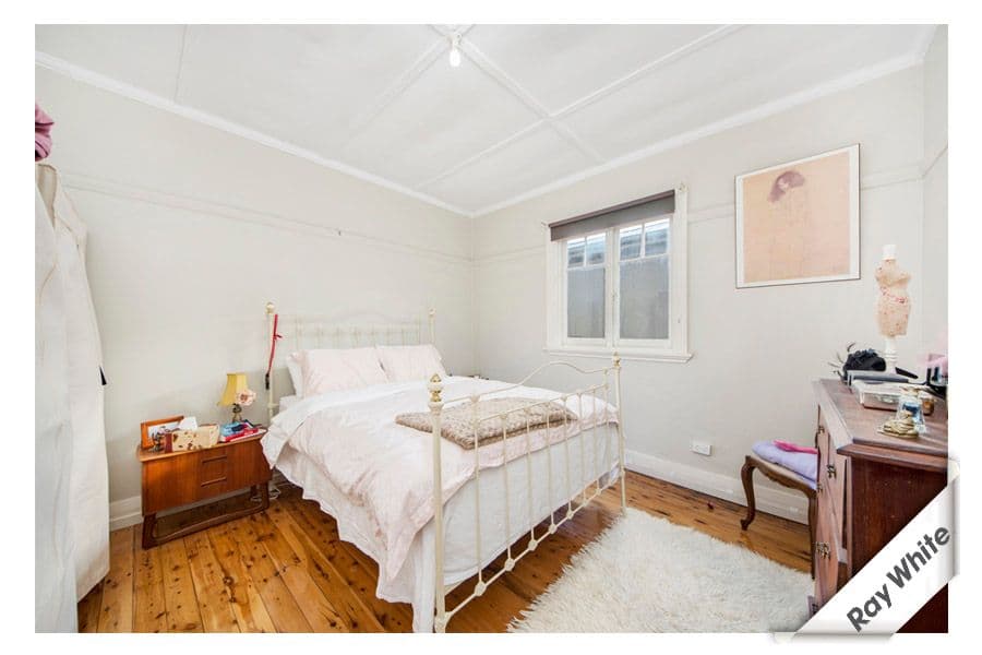 142 Uriarra Road, QUEANBEYAN NSW 2620, Queanbeyan - Thumbnail 4
