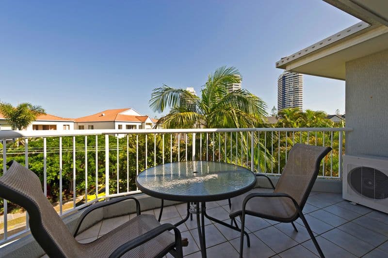 4 Madang Crescent, RUNAWAY BAY QLD 4216, Runaway Bay - Thumbnail 4