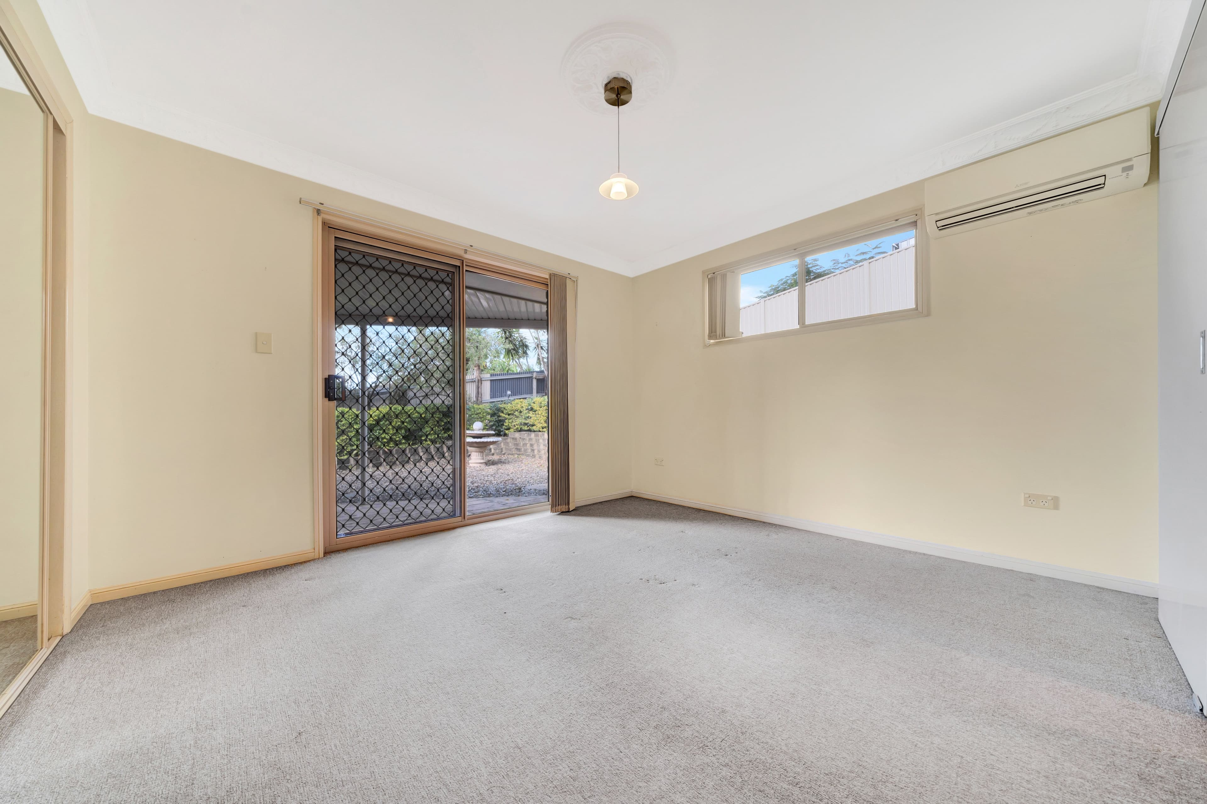 38 Linning Street, Mount Warren Park QLD 4207, Mount Warren Park - Thumbnail 2