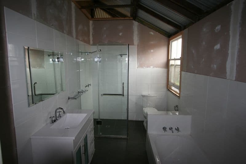 10 Worthing Street, WYNNUM QLD 4178, Wynnum - Thumbnail 4