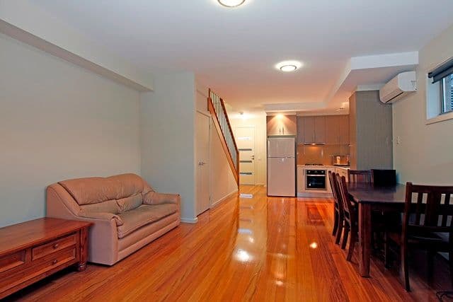 70 Miranda Road, RESERVOIR VIC 3073, Reservoir - Thumbnail 5