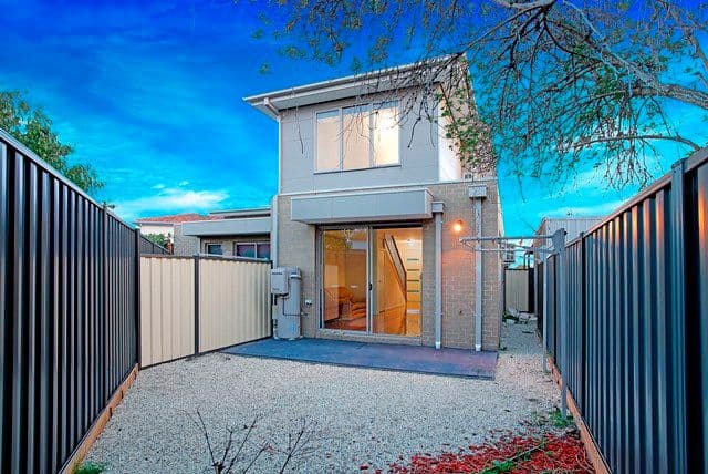 70 Miranda Road, RESERVOIR VIC 3073, Reservoir - Thumbnail 6