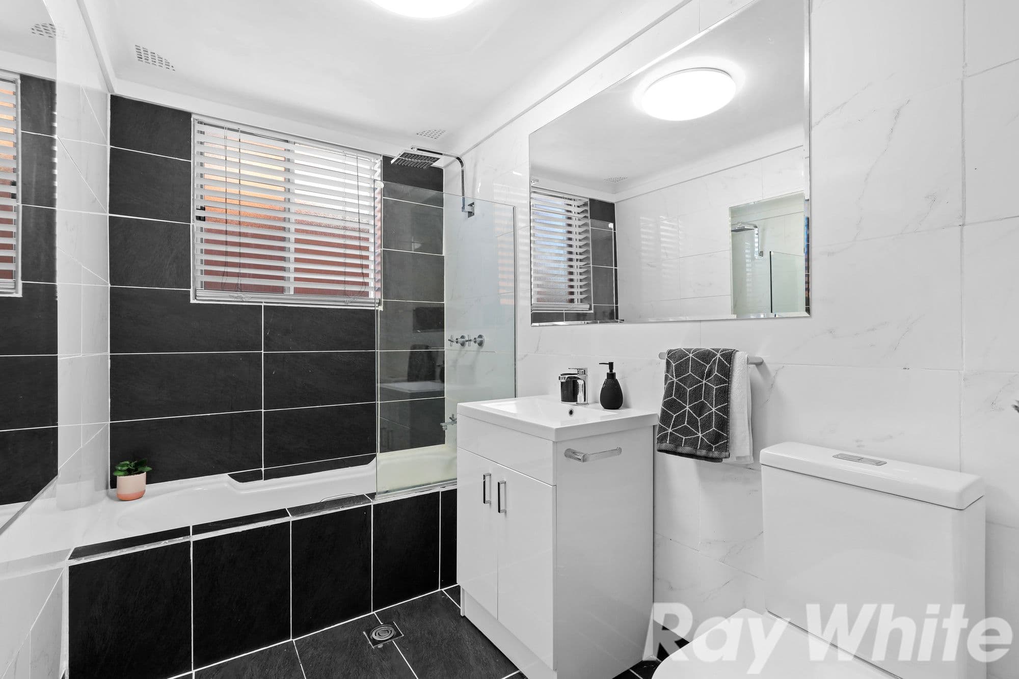 28 Yangoora Road, Belmore NSW 2192, Belmore - Thumbnail 4