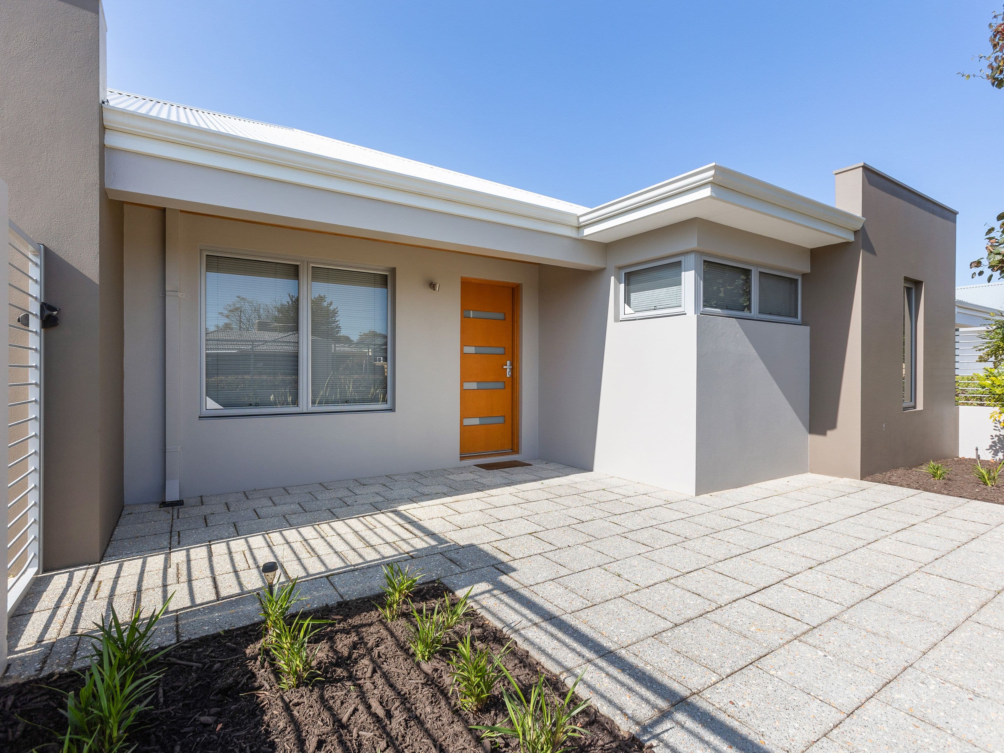 15a Clarke Street, East Cannington WA 6107, East Cannington - Thumbnail 2