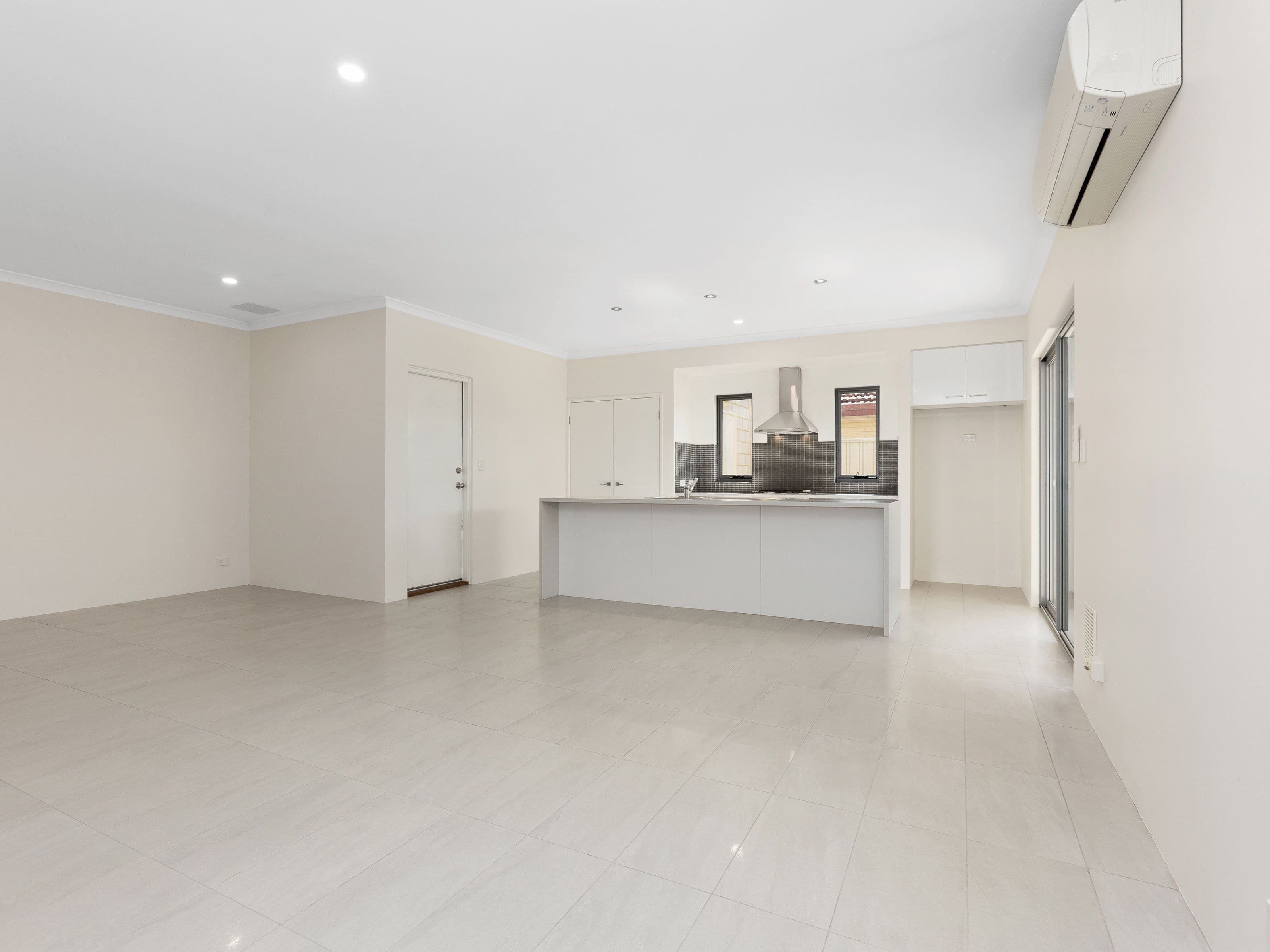 15a Clarke Street, East Cannington WA 6107, East Cannington - Thumbnail 5