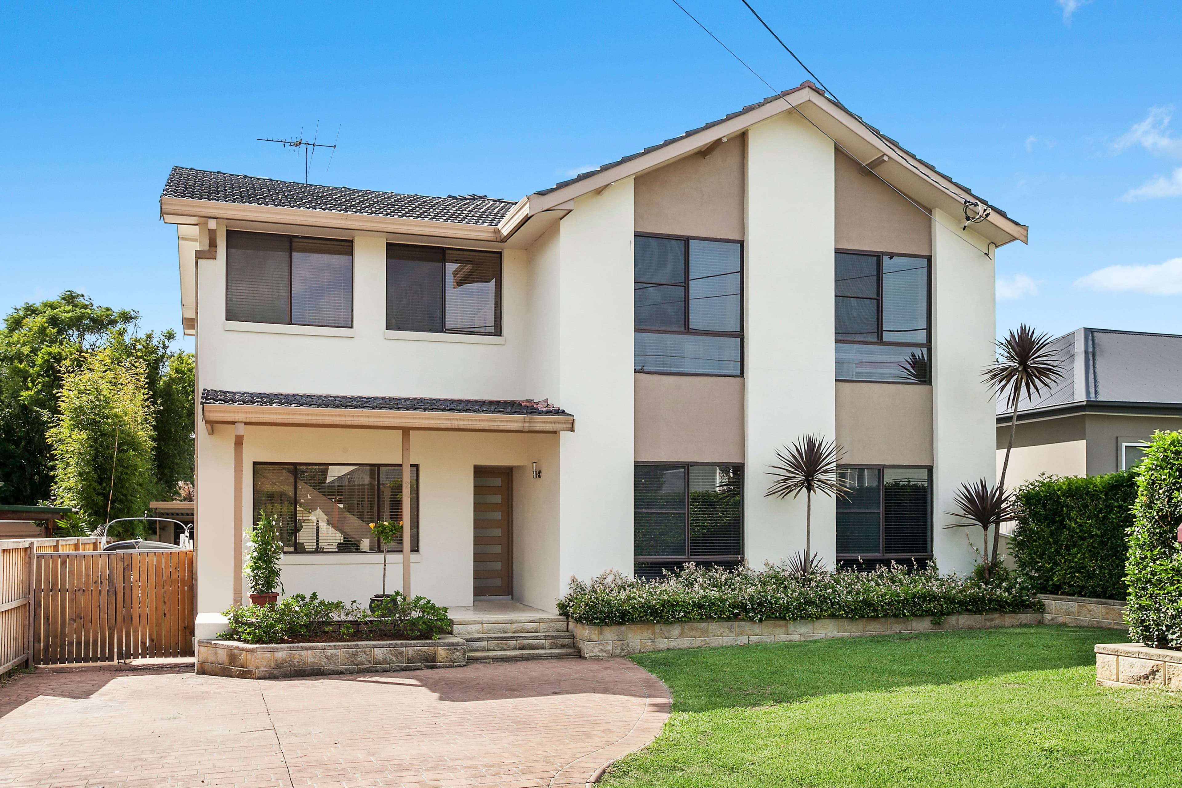 24 Holly Street, Caringbah South - Image 1