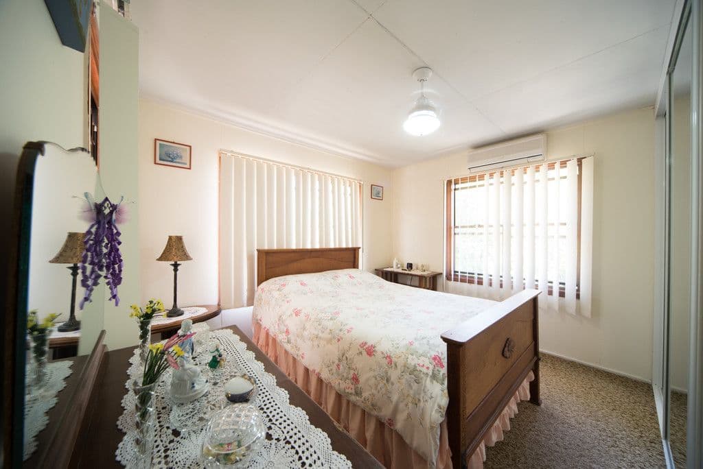 12 O'Hanlon Crescent, Mount Julian QLD 4800, Mount Julian - Thumbnail 6