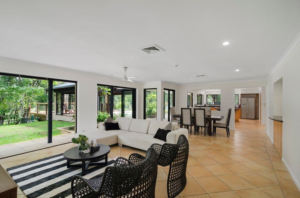 15 Benaroon Court, Tallebudgera QLD 4228, Tallebudgera - Thumbnail 6