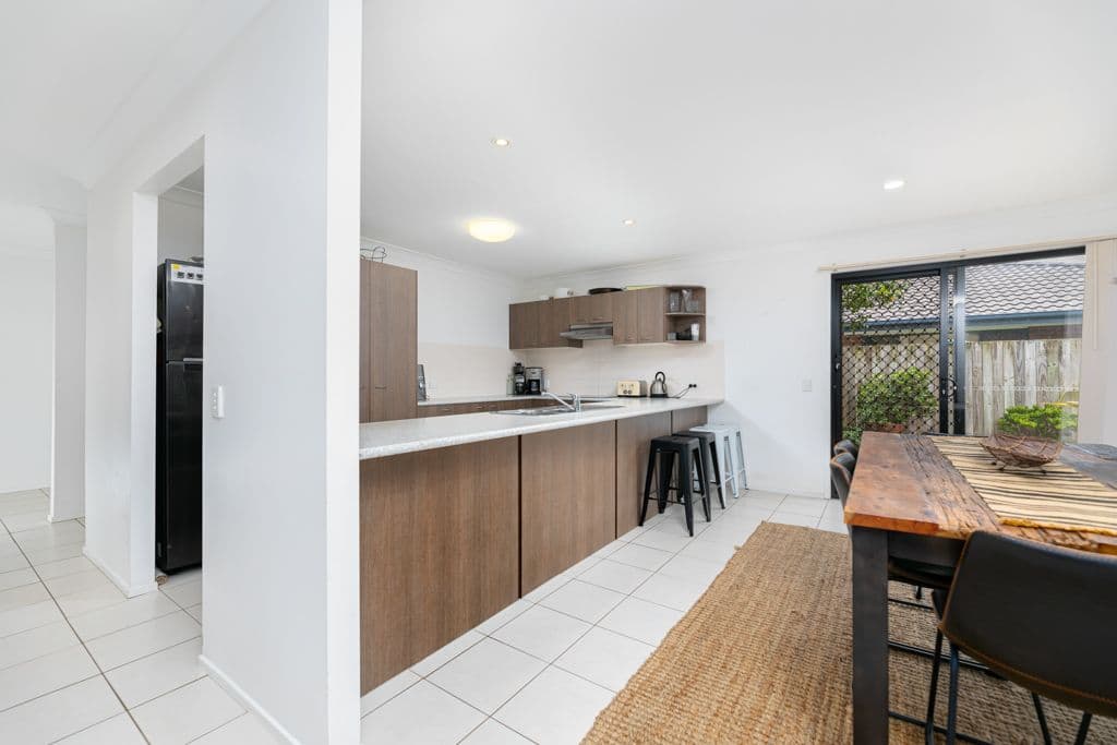 18 Hollywood Avenue, Bellmere QLD 4510, Bellmere - Thumbnail 4