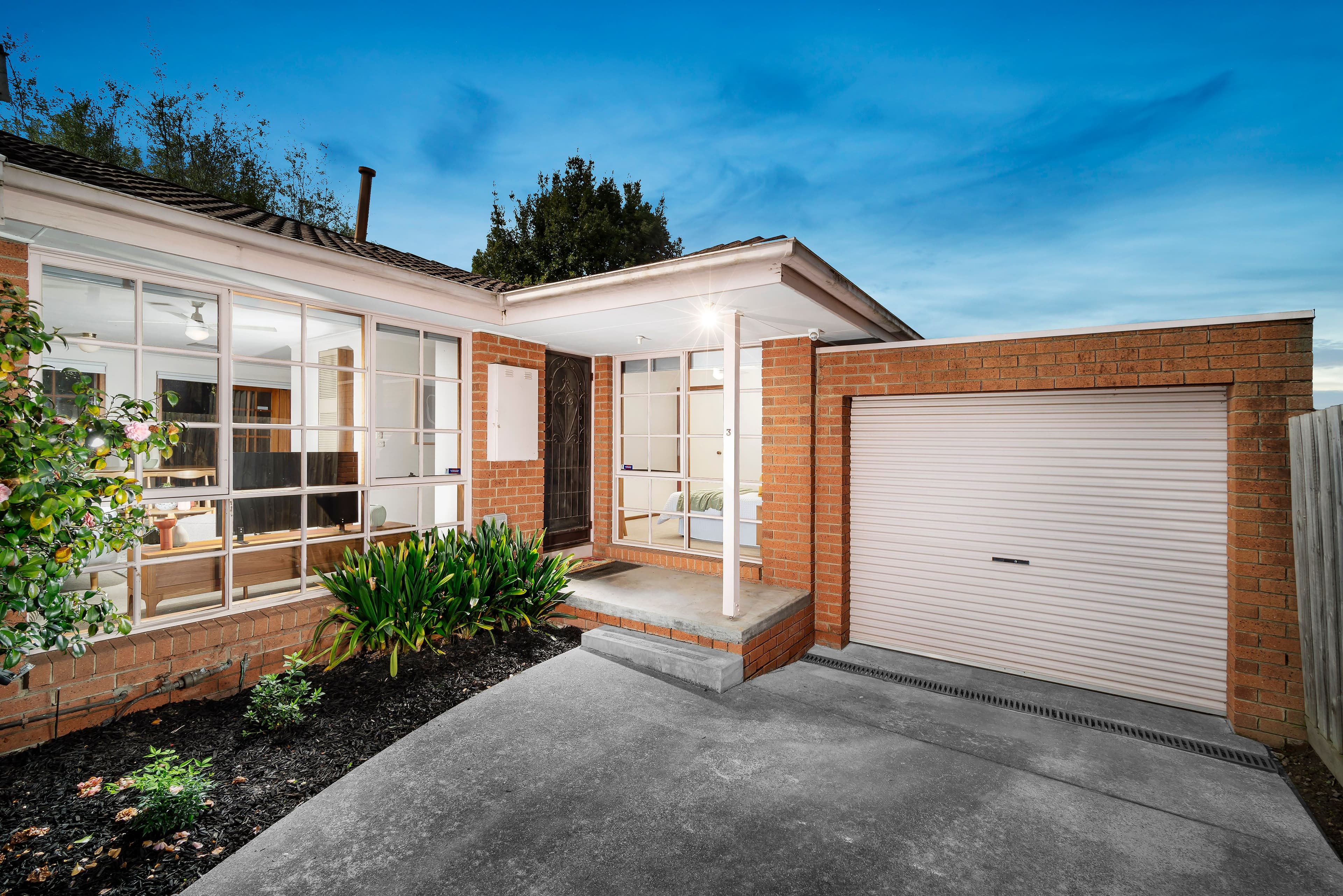 32 Lee Avenue, Mount Waverley VIC 3149, Mount Waverley - Image 1