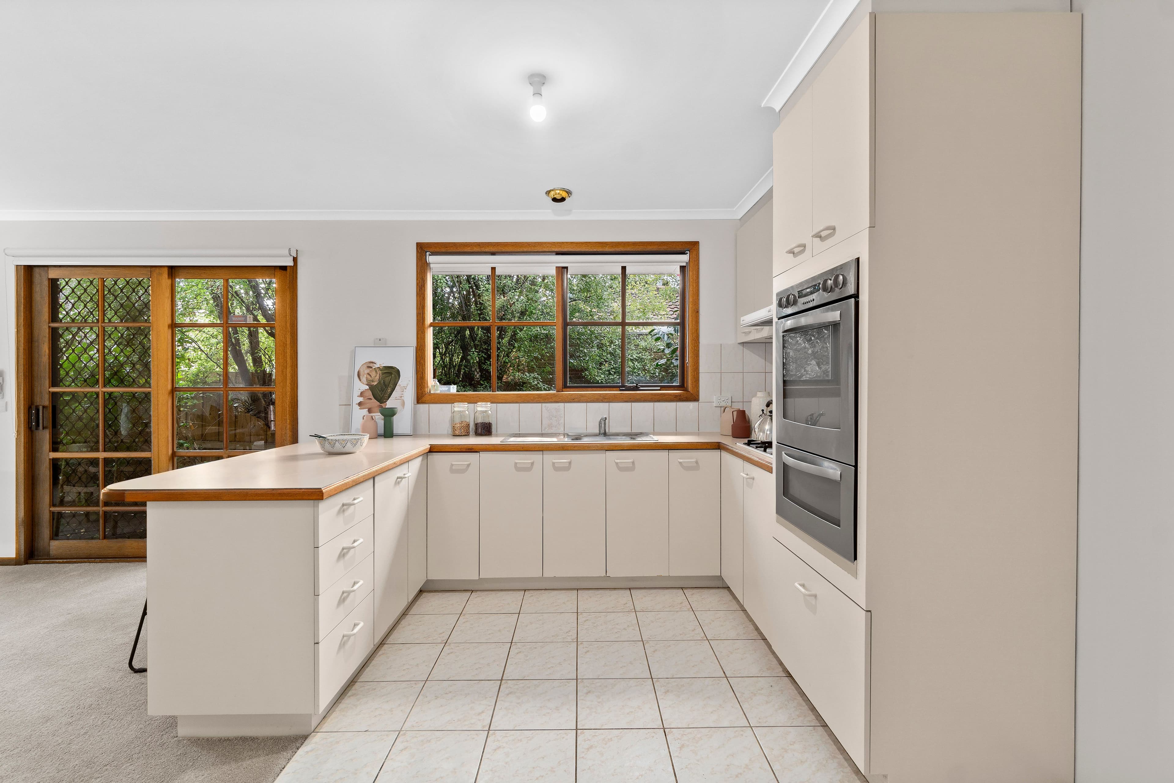 32 Lee Avenue, Mount Waverley VIC 3149, Mount Waverley - Thumbnail 4