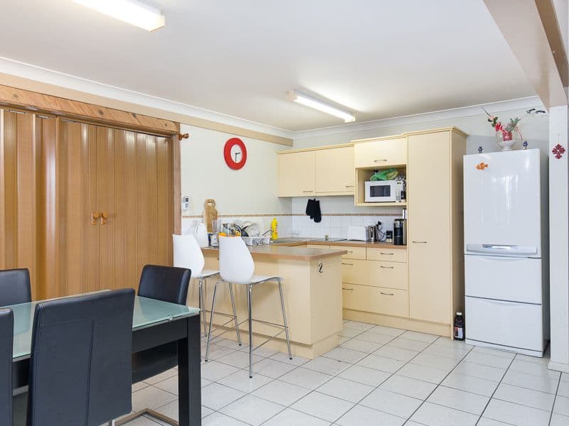 27 Armstrong Road, CANNON HILL QLD 4170, Cannon Hill - Thumbnail 8