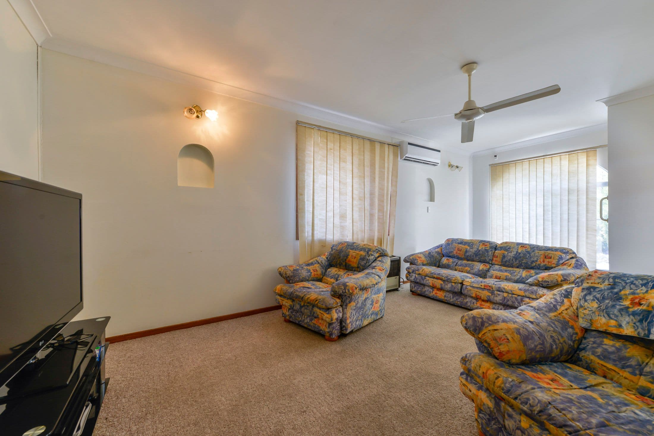 6 Adam Street, Tamworth NSW 2340, North Tamworth - Thumbnail 2