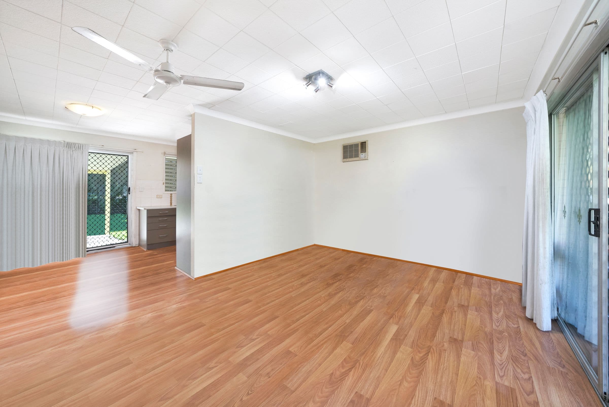 11 Longland Street, Redcliffe QLD 4020, Redcliffe - Thumbnail 8