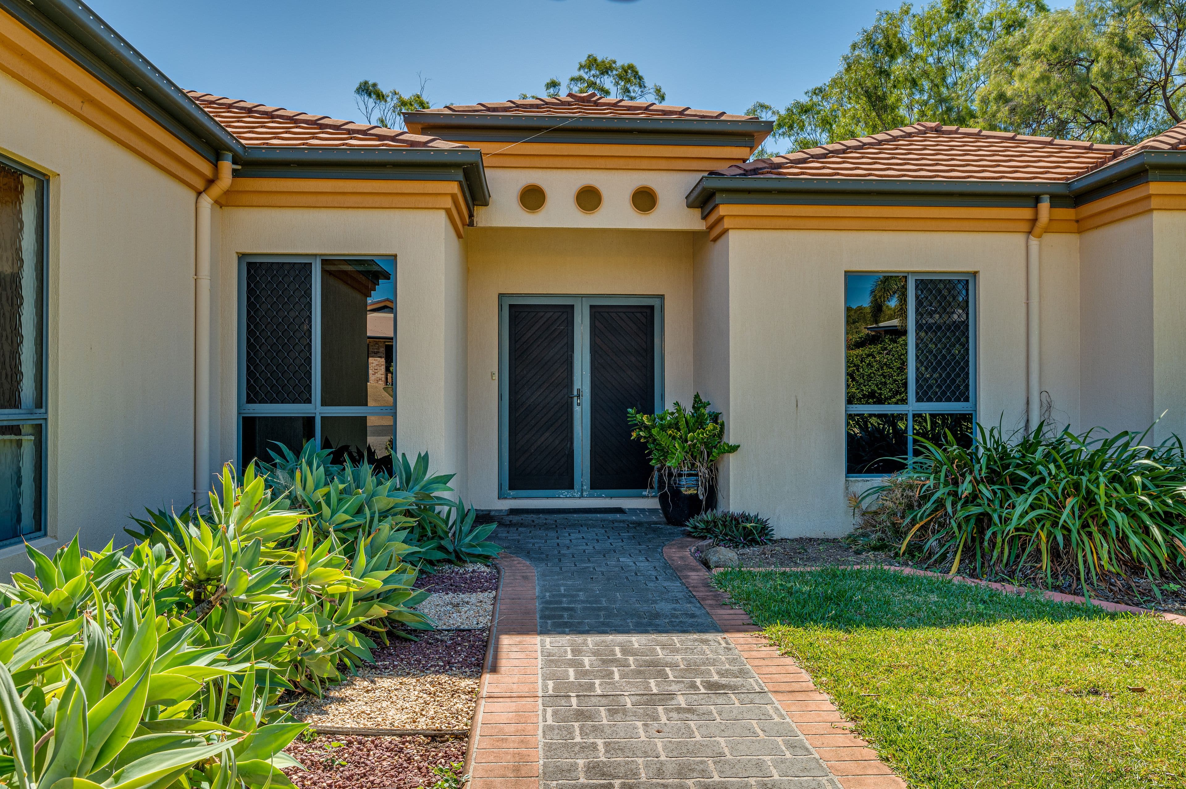 3 Jackson Court, New Auckland QLD 4680, New Auckland - Thumbnail 2