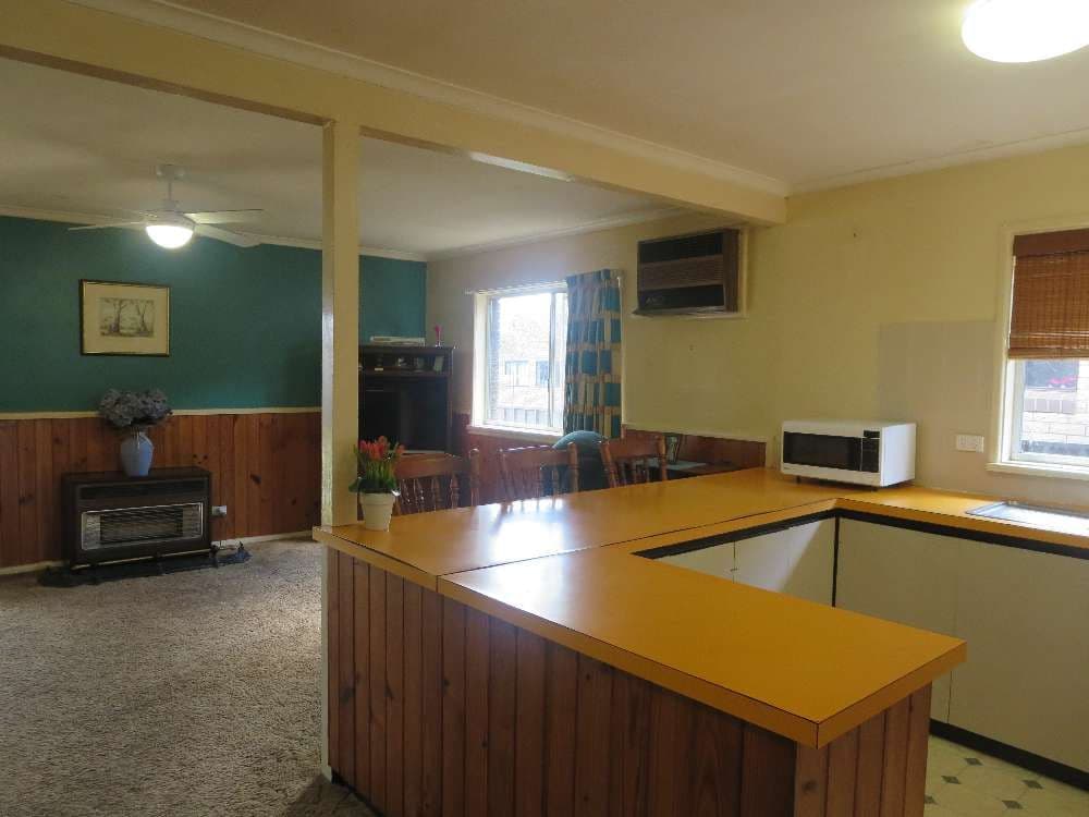 377 Dale Crescent, Lavington NSW 2641, Lavington - Thumbnail 2